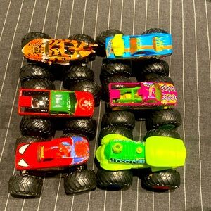 Bundle of 6 monster trucks